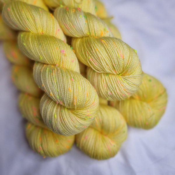 Solkysset - Tynn merino Neon Tweed